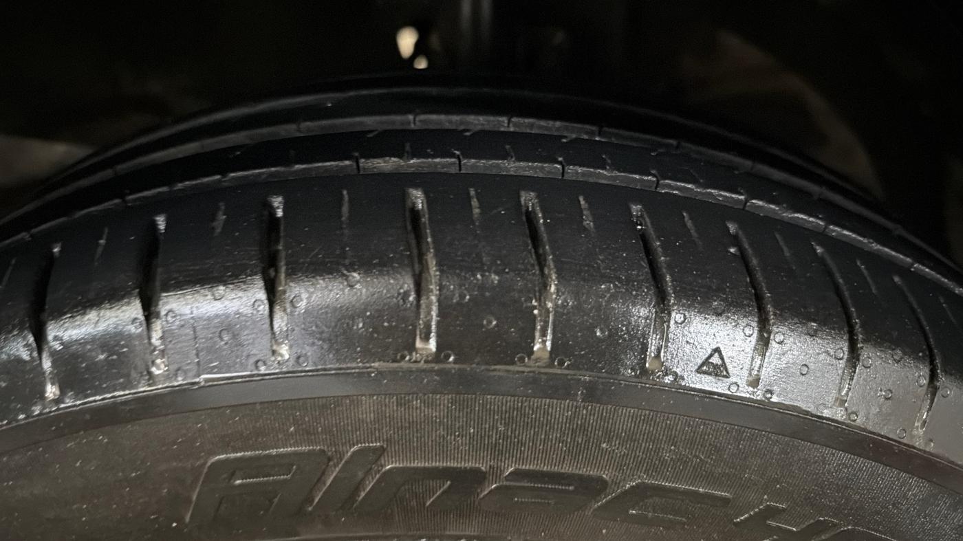 2023 Maruti XL6 ZETA CNG, CNG, Manual, 93,827 km, Right Front Tyre Tread