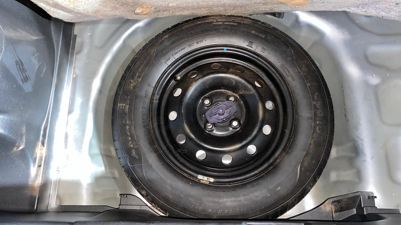 2019 Maruti Swift VXI, Petrol, Manual, 11,744 km, Spare Tyre