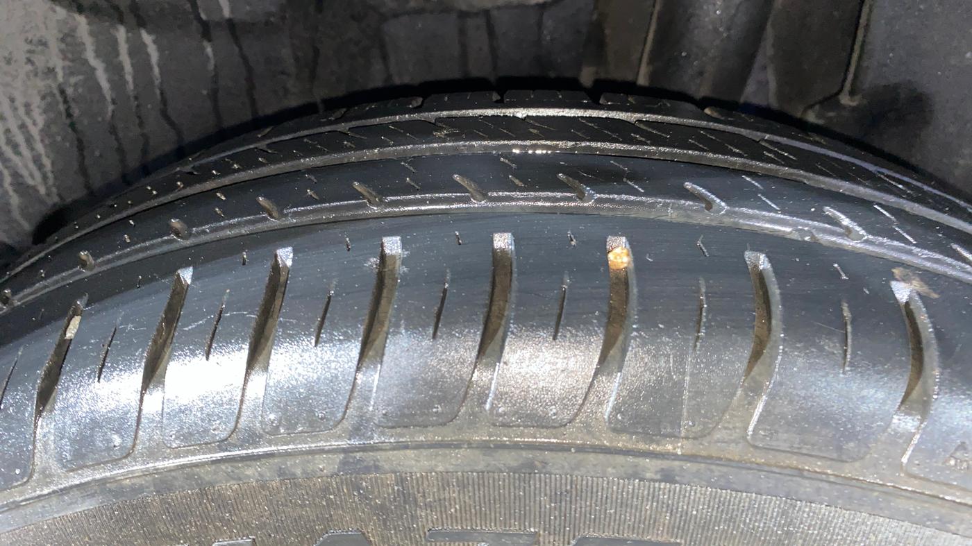 2019 Maruti Swift VXI, Petrol, Manual, 11,744 km, Left Rear Tyre Tread