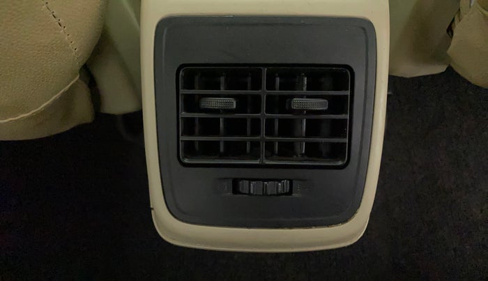 2019 Maruti Dzire ZDI AMT, Diesel, Automatic, 48,948 km, Rear AC Vents