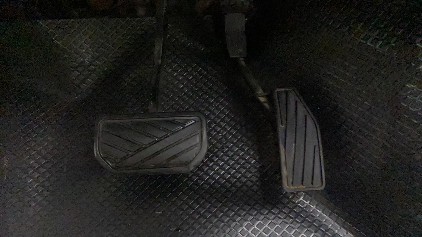 2019 Maruti Dzire ZDI AMT, Diesel, Automatic, 48,948 km, Pedals