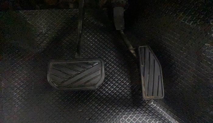 2019 Maruti Dzire ZDI AMT, Diesel, Automatic, 48,948 km, Pedals
