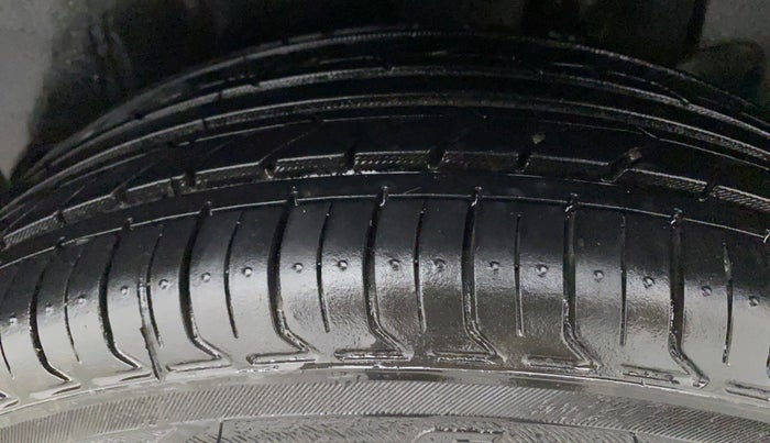 2019 Maruti Dzire ZDI AMT, Diesel, Automatic, 48,948 km, Left Rear Tyre Tread
