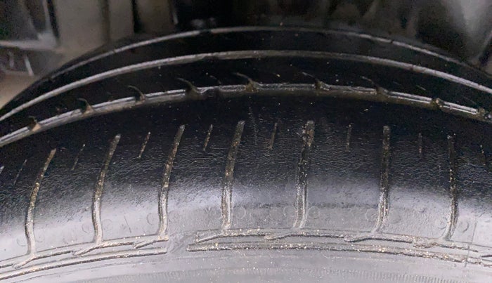 2019 Maruti Ertiga VDI, Diesel, Manual, 78,167 km, Right Rear Tyre Tread