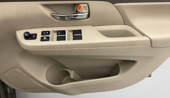 2019 Maruti Ertiga VDI, Diesel, Manual, 78,167 km, Driver Side Door Panels Control