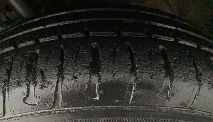 2017 Tata Zest XE PETROL, Petrol, Manual, 30,419 km, Left Rear Tyre Tread