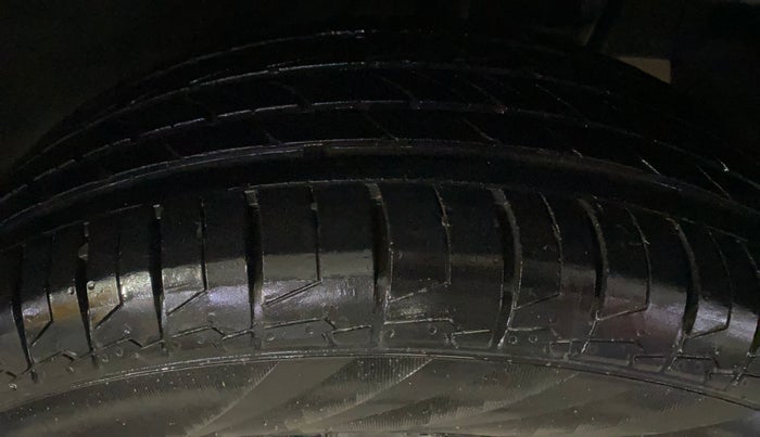 2023 Tata NEXON XZ PLUS (PREMIUM) DIESEL JET, Diesel, Manual, 71,252 km, Left Rear Tyre Tread