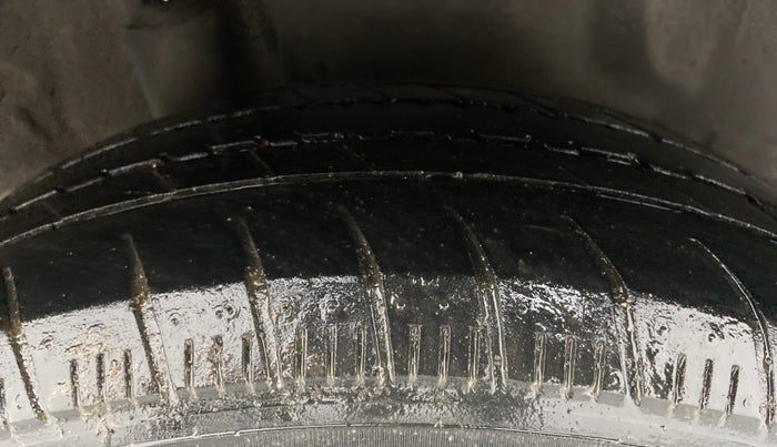 2015 Honda Amaze 1.2L I-VTEC S, Petrol, Manual, 52,667 km, Right Rear Tyre Tread