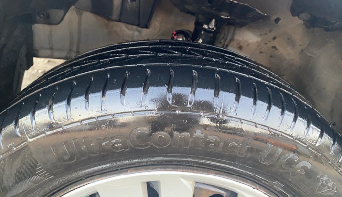 2016 Honda City 1.5L I-VTEC SV, CNG, Manual, 1,48,308 km, Left Front Tyre Tread