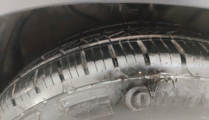 2020 KIA SELTOS HTX IVT 1.5 PETROL, Petrol, Automatic, 67,094 km, Right Front Tyre Tread