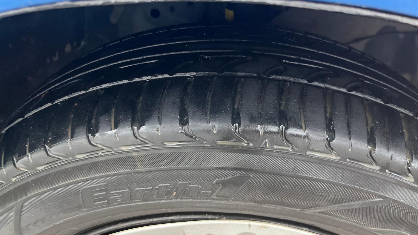 2013 Honda Brio S MT, Petrol, Manual, 67,331 km, Right Front Tyre Tread
