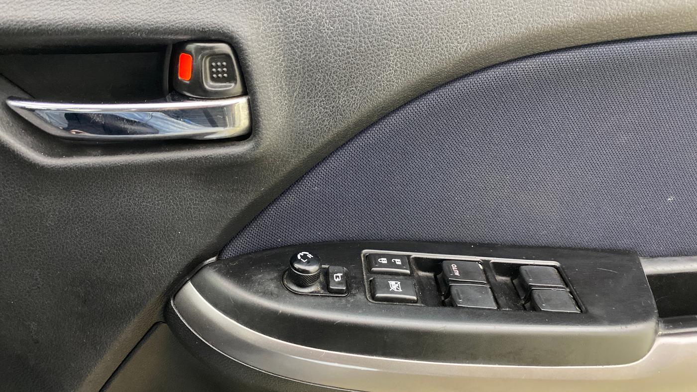 2021 Maruti Baleno ZETA PETROL 1.2, Petrol, Manual, 35,421 km, Driver Side Door Panels Control
