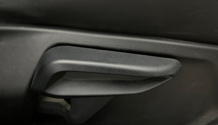 2022 Tata NEXON XZA PLUS SUNROOF PETROL, Petrol, Automatic, 29,069 km, Driver Side Adjustment Panel
