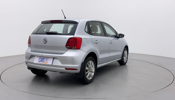 2016 Volkswagen Polo HIGHLINE1.2L, Petrol, Manual, 61,838 km, Right Back Diagonal