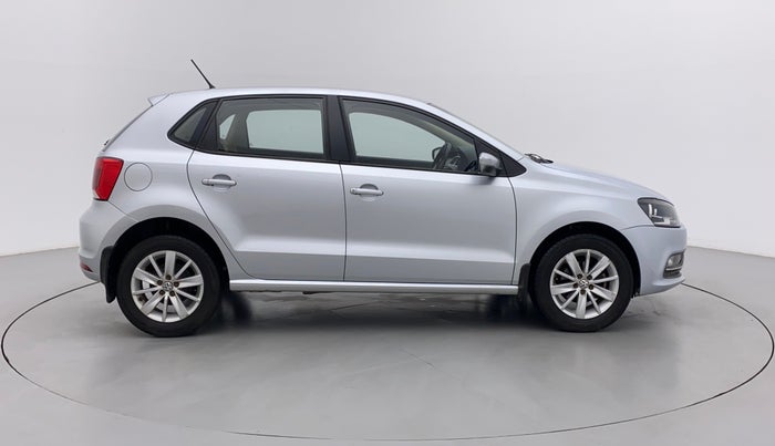 2016 Volkswagen Polo HIGHLINE1.2L, Petrol, Manual, 61,838 km, Right Side View