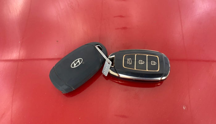 2019 Hyundai Verna 1.6 VTVT SX O, Petrol, Manual, 51,021 km, Key Close Up