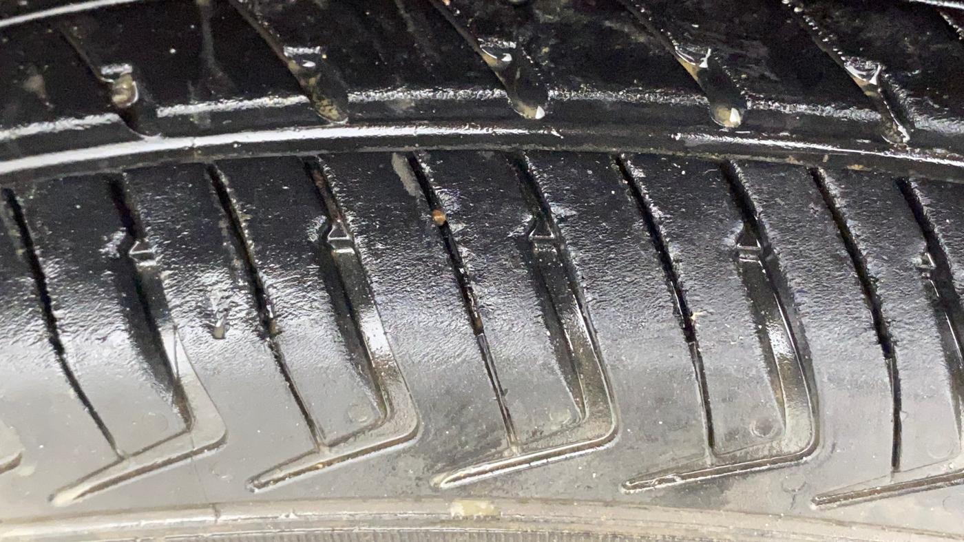 2023 Maruti Alto K10 VXI PLUS, Petrol, Manual, 11,574 km, Left Front Tyre Tread