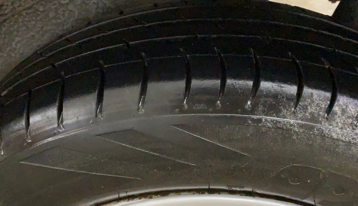 2018 Maruti Wagon R 1.0 LXI, Petrol, Manual, 43,089 km, Left Rear Tyre Tread