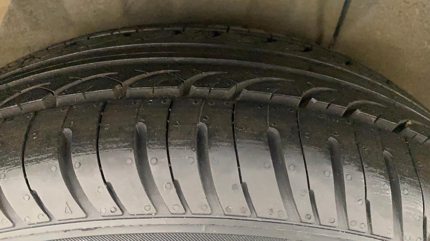 2013 Hyundai i20 SPORTZ 1.2, Petrol, Manual, 44,201 km, Right Rear Tyre Tread