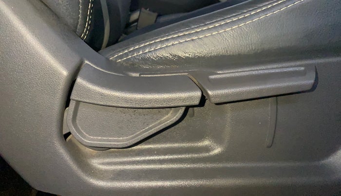 2021 Hyundai GRAND I10 NIOS SPORTZ AMT 1.2 KAPPA VTVT, Petrol, Automatic, 13,232 km, Driver Side Adjustment Panel