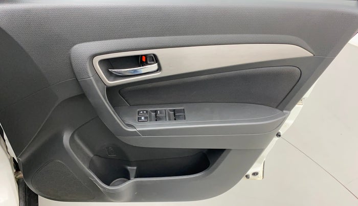 2017 Maruti Vitara Brezza ZDI PLUS, Diesel, Manual, 42,611 km, Driver Side Door Panels Control