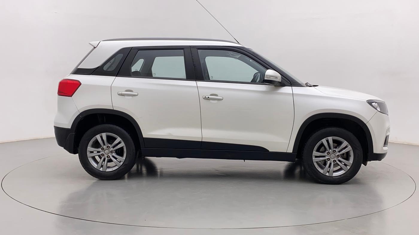 2017 Maruti Vitara Brezza ZDI PLUS, Diesel, Manual, 42,611 km, Right Side View