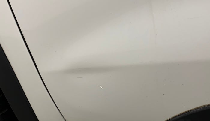 2017 Maruti Vitara Brezza ZDI PLUS, Diesel, Manual, 42,611 km, Front passenger door - Slightly dented