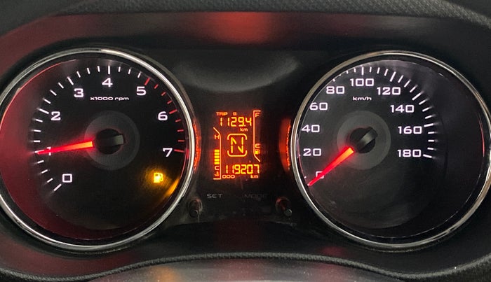 2016 Mahindra TUV300 T8, Diesel, Manual, 1,19,162 km, Odometer Image