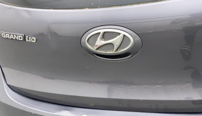 2016 Hyundai Grand i10 SPORTZ 1.2 KAPPA VTVT, Petrol, Manual, 35,432 km, Dicky (Boot door) - Minor scratches