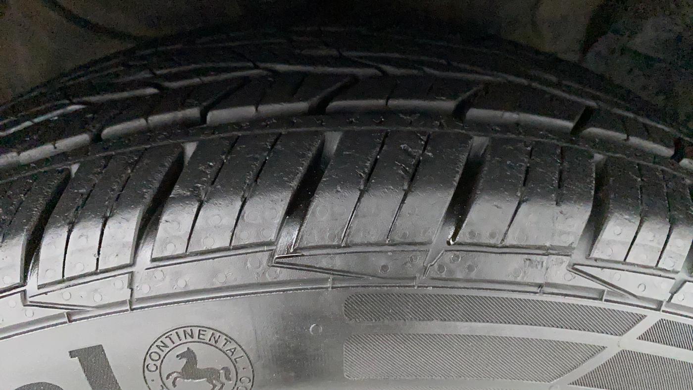 2016 Hyundai Creta 1.6 SX PLUS AUTO PETROL, Petrol, Automatic, 88,343 km, Right Front Tyre Tread