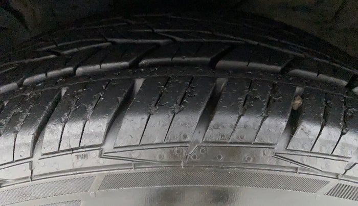 2016 Hyundai Creta 1.6 SX PLUS AUTO PETROL, Petrol, Automatic, 88,343 km, Left Front Tyre Tread
