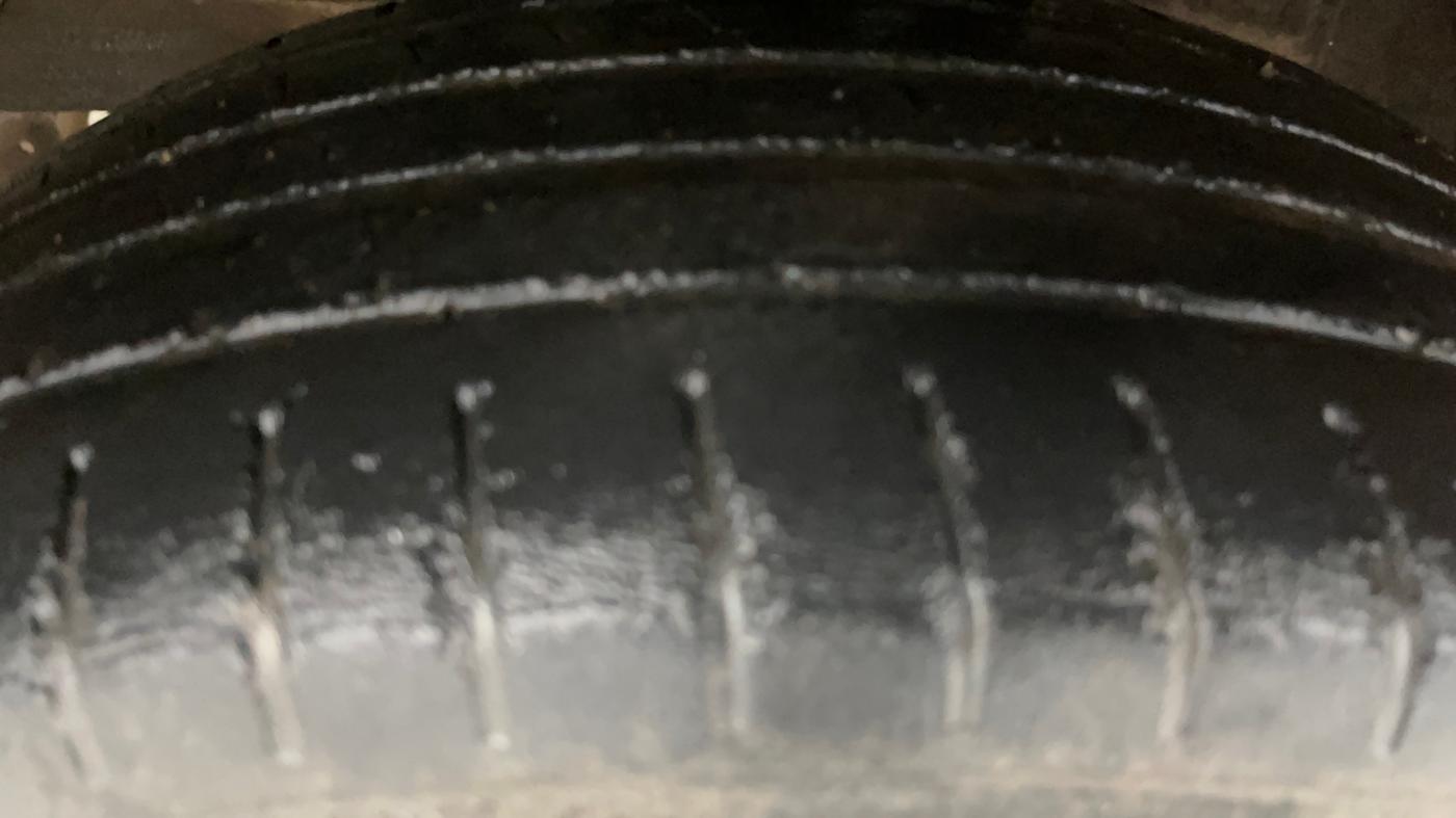 2020 Toyota Glanza G, Petrol, Manual, 57,041 km, Left Front Tyre Tread