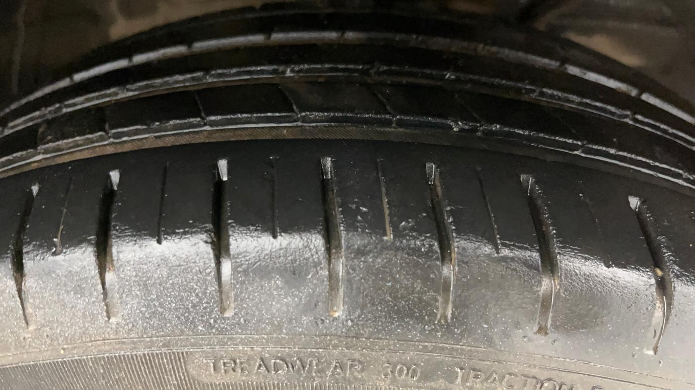 2020 Toyota Glanza G, Petrol, Manual, 57,041 km, Right Front Tyre Tread