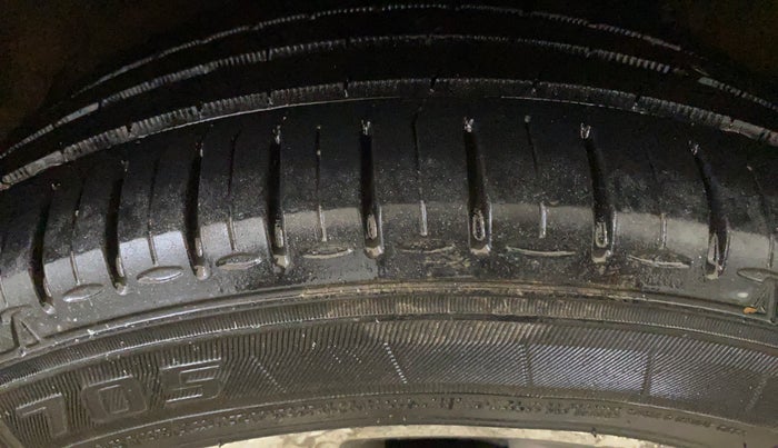 2015 Hyundai Elite i20 ASTA 1.2, Petrol, Manual, 78,784 km, Right Rear Tyre Tread