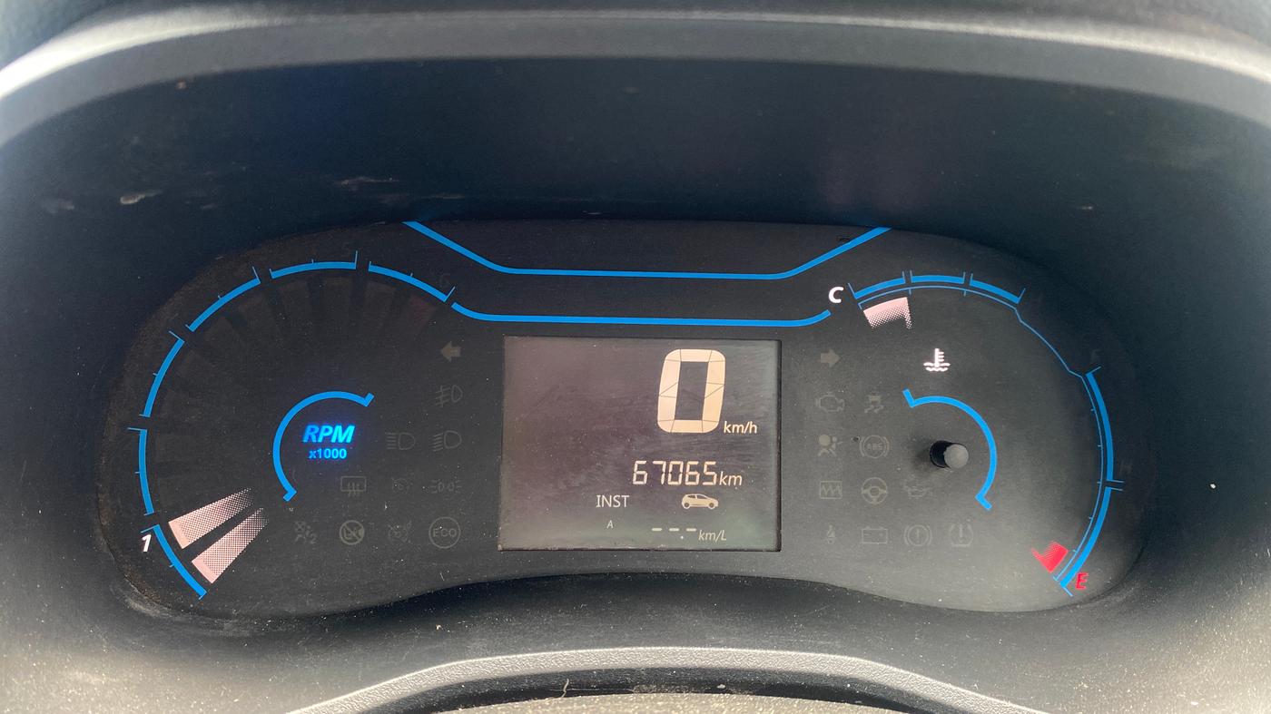 2019 Renault Kwid RXT 1.0 (O), Petrol, Manual, 67,065 km, Odometer Image