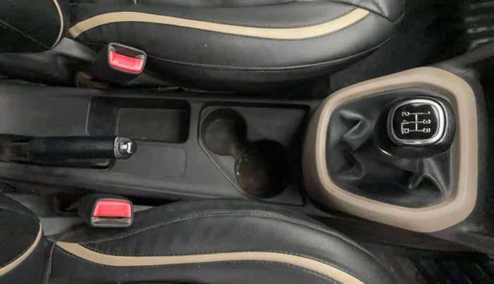 2018 Hyundai Grand i10 SPORTZ 1.2 KAPPA VTVT, Petrol, Manual, 77,374 km, Gear Lever