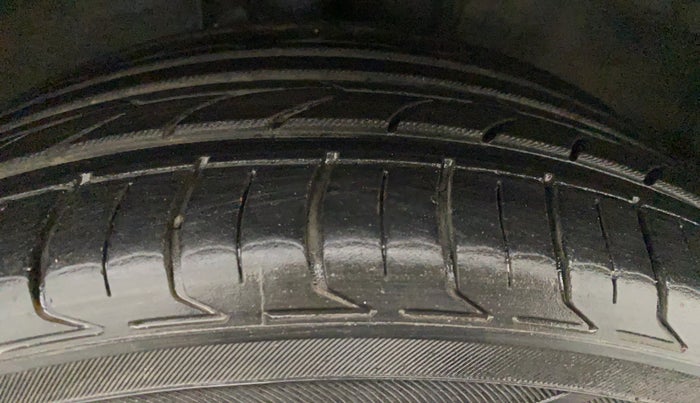2018 Toyota Corolla Altis VL CVT PETROL, Petrol, Automatic, 77,581 km, Left Rear Tyre Tread