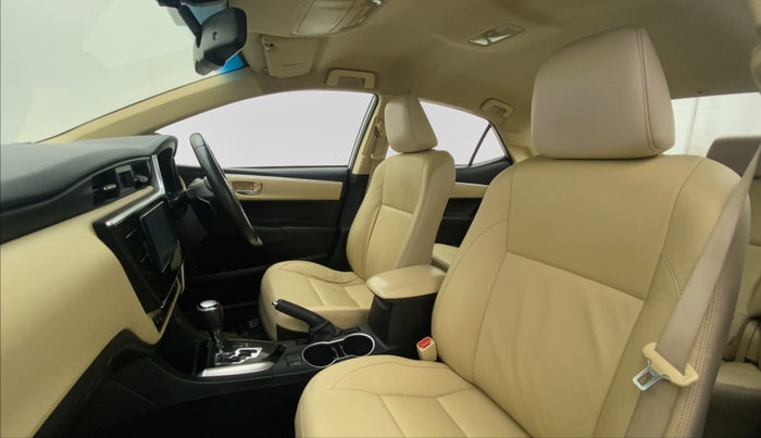 2018 Toyota Corolla Altis VL CVT PETROL, Petrol, Automatic, 77,581 km, Right Side Front Door Cabin