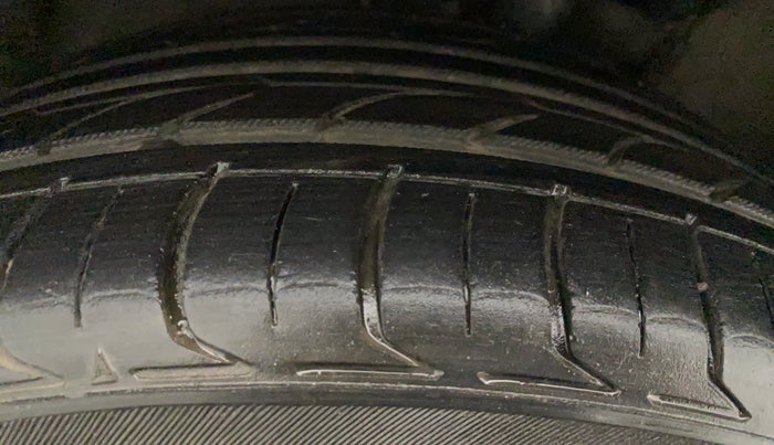2018 Toyota Corolla Altis VL CVT PETROL, Petrol, Automatic, 77,581 km, Right Rear Tyre Tread