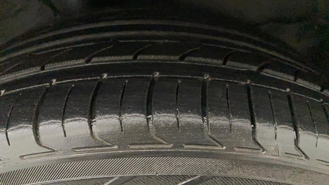 2018 Toyota Corolla Altis VL CVT PETROL, Petrol, Automatic, 77,581 km, Left Front Tyre Tread