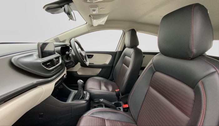 2021 Tata ALTROZ XT 1.2, Petrol, Manual, 13,420 km, Right Side Front Door Cabin