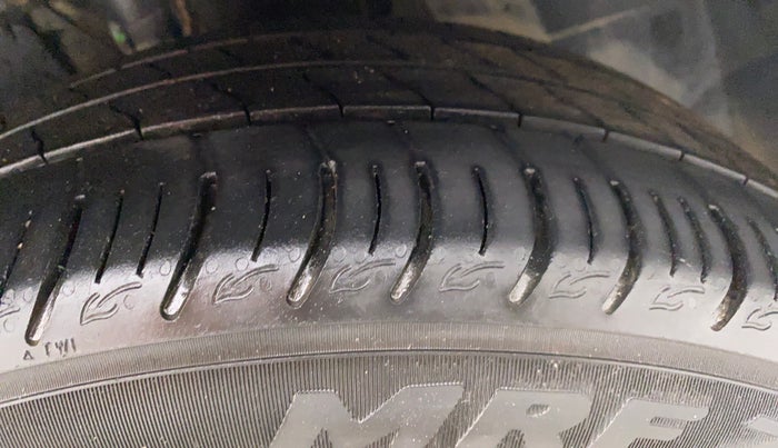 2021 Tata ALTROZ XT 1.2, Petrol, Manual, 13,420 km, Right Front Tyre Tread