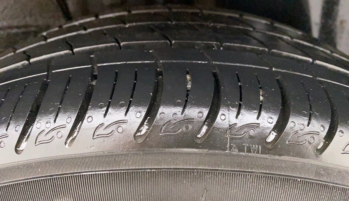 2021 Tata ALTROZ XT 1.2, Petrol, Manual, 13,420 km, Left Rear Tyre Tread