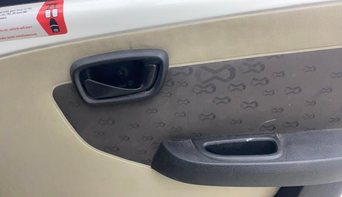 2016 Tata Nano TWIST XTA, Petrol, Automatic, 25,271 km, Driver Side Door Panels Control