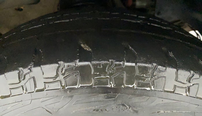 2020 Mahindra Scorpio S5, Diesel, Manual, 36,320 km, Left Front Tyre Tread