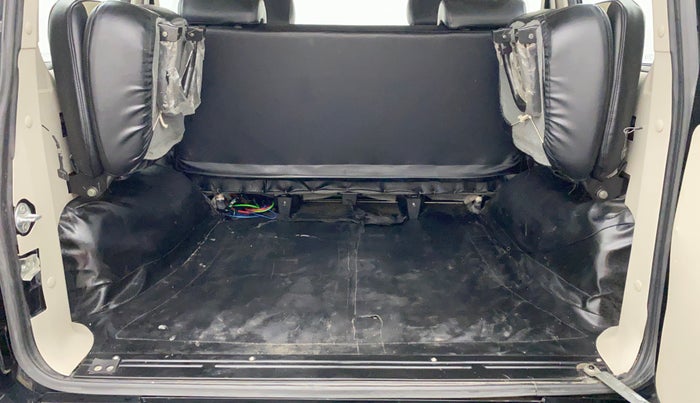 2020 Mahindra Scorpio S5, Diesel, Manual, 36,320 km, Boot Inside