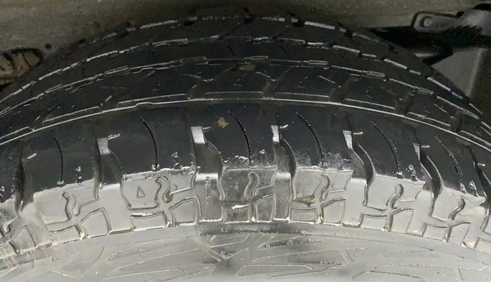 2020 Mahindra Scorpio S5, Diesel, Manual, 36,320 km, Right Rear Tyre Tread