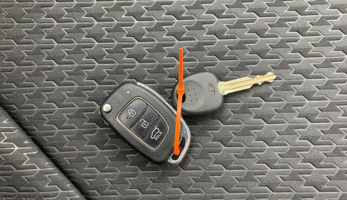 2018 Hyundai i20 Active 1.2 S, Petrol, Manual, 36,603 km, Key Close Up