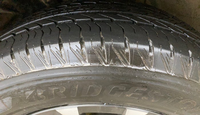 2023 Mahindra XUV700 AX 7 LUXURY P AT 7 STR, Petrol, Automatic, 4,791 km, Left Front Tyre Tread