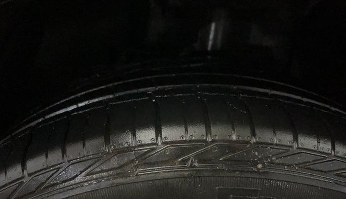 2022 Tata NEXON XZ PLUS PETROL SUNROOF, Petrol, Manual, 17,310 km, Left Front Tyre Tread